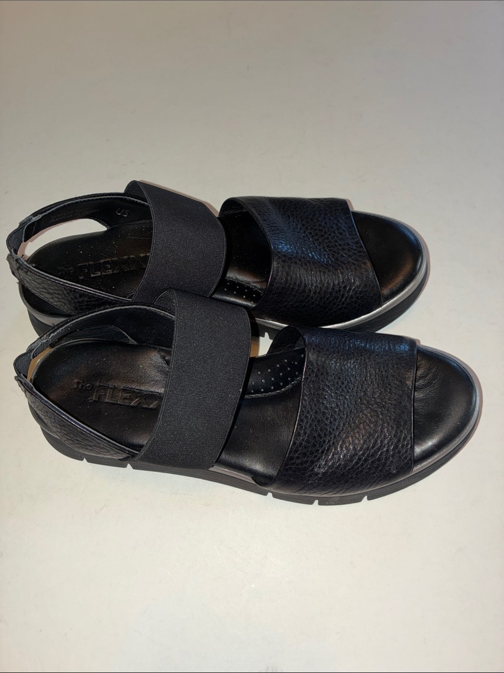 The Flexx Black Leather Platform Sandals 7